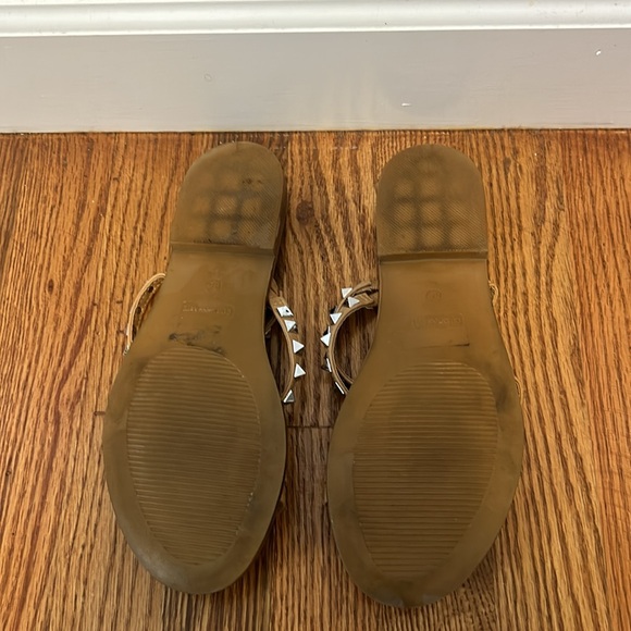 Strappy sandal with studs - Picture 3 of 4